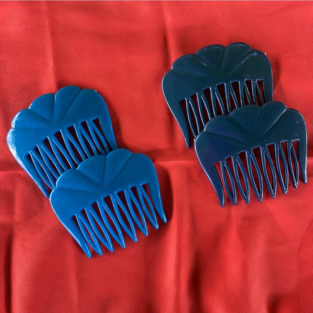 Vintage 80’s blue hair combs hair accessories scalloped top combs 2 sets